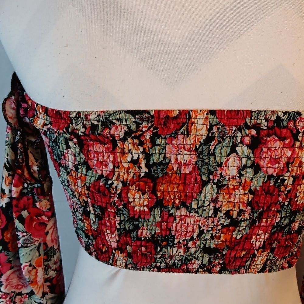All Over Print Floral Off The Shoulder Shirred Top - Picture 8 of 11